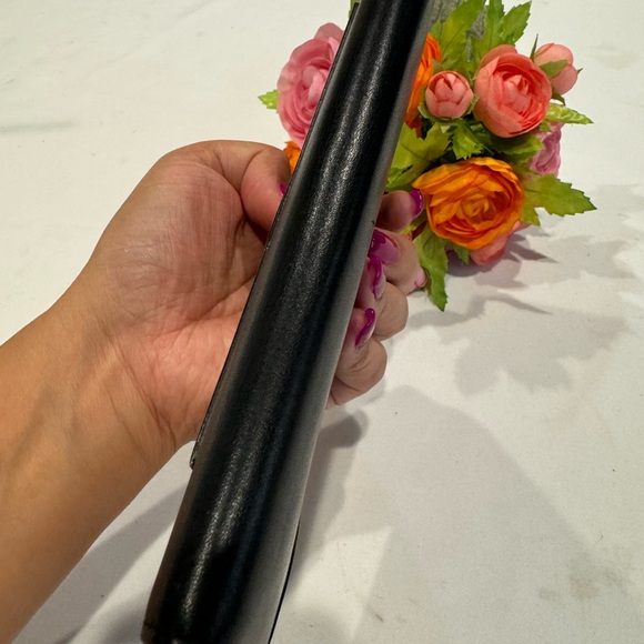 Authentic Celine trifold wallet - Picture 10 of 12